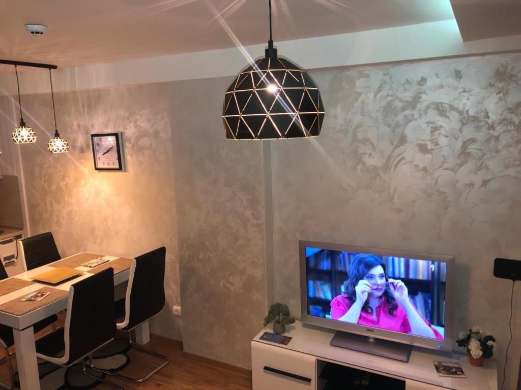 Apartman Kraljevi Cardaci Sadikovic Sa Garazom 科帕奥尼克 外观 照片