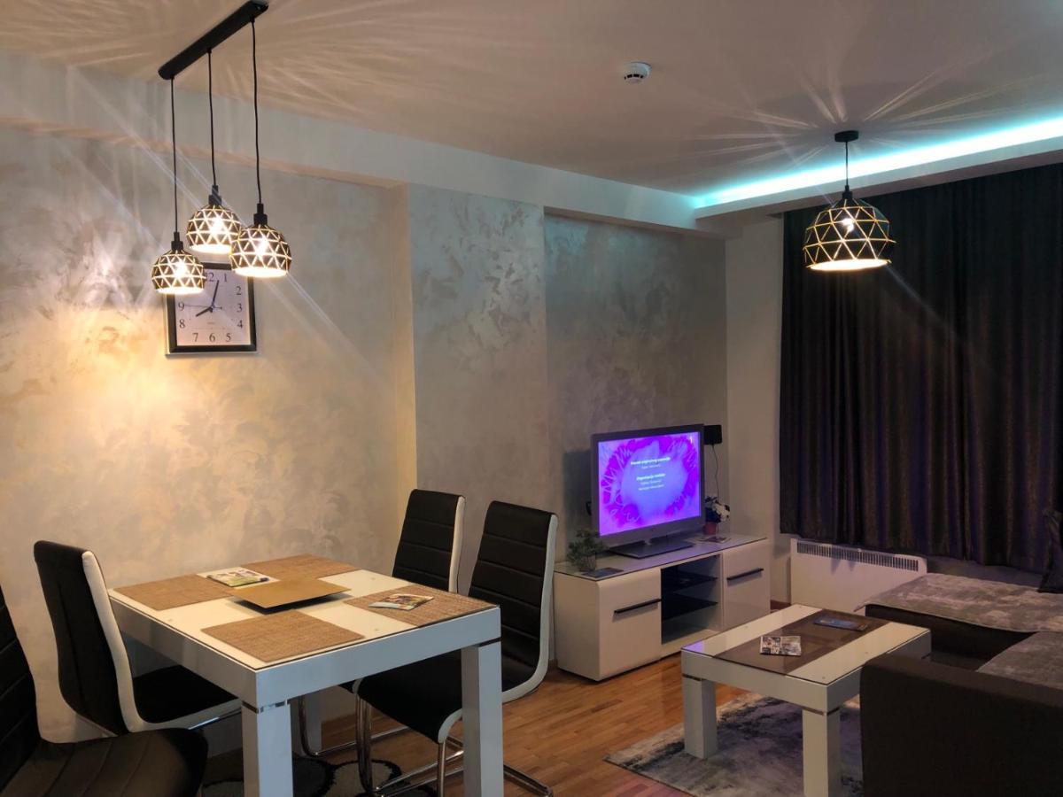 Apartman Kraljevi Cardaci Sadikovic Sa Garazom 科帕奥尼克 外观 照片
