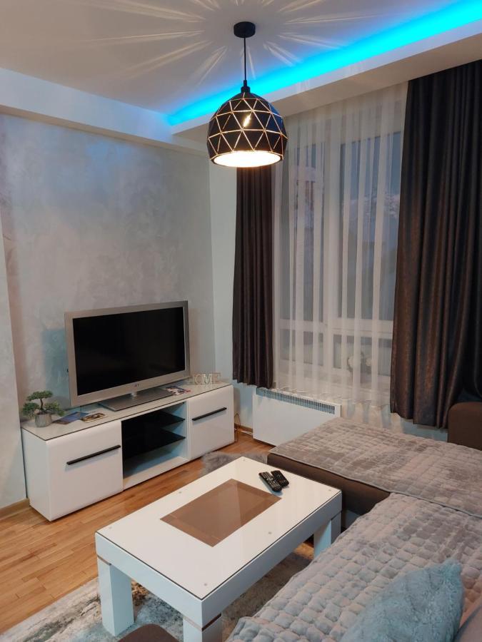 Apartman Kraljevi Cardaci Sadikovic Sa Garazom 科帕奥尼克 外观 照片